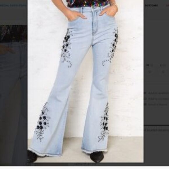 POL Denim Jeans with Embroidered flowers with Black Pearls - Picture 3 of 4